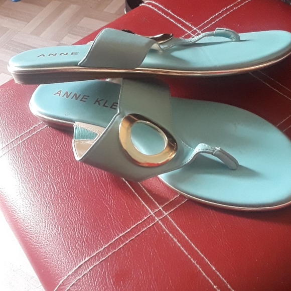 Sandals - Picture 3 of 3